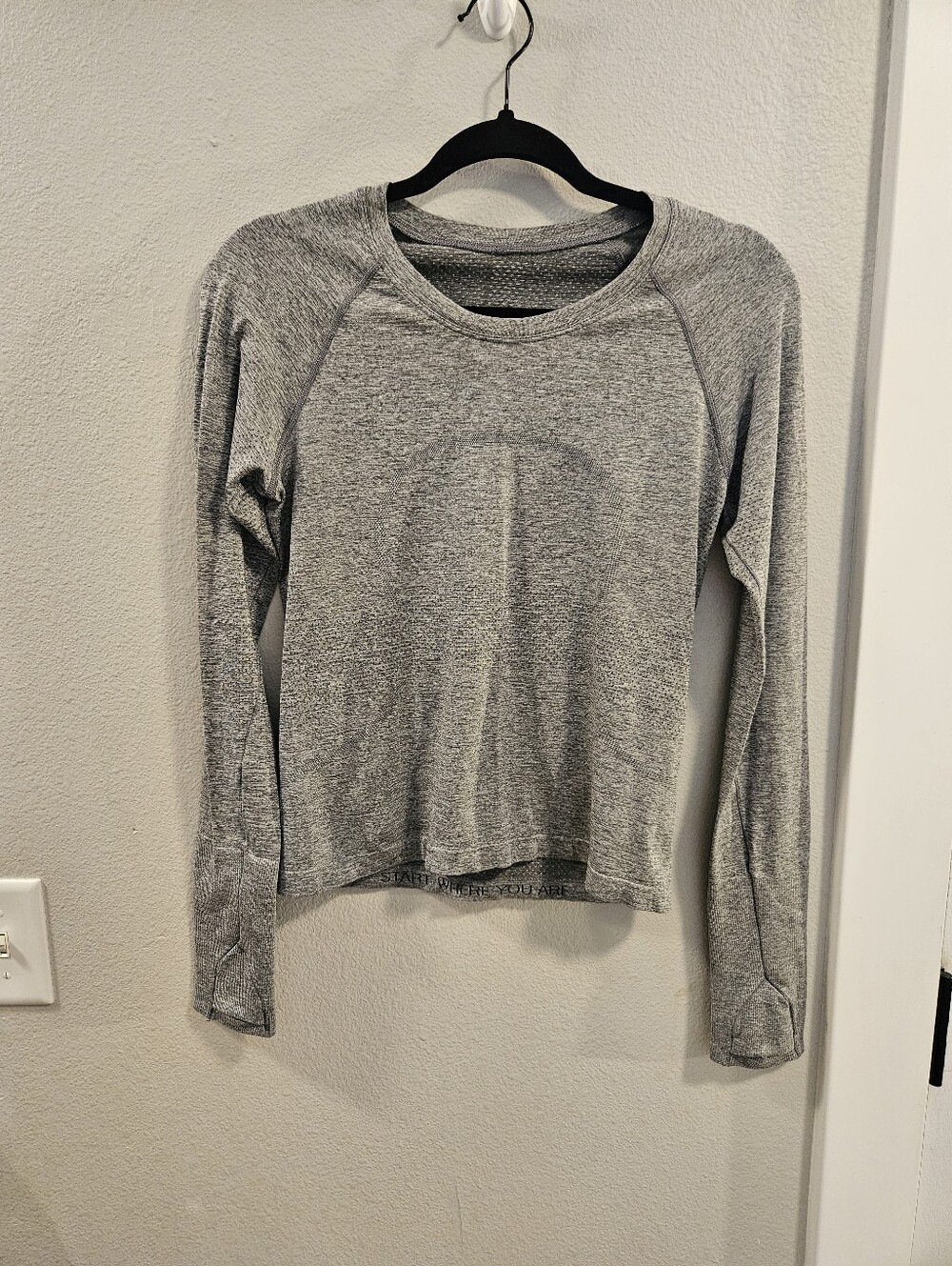 Lululemon Swiftly Tech Long Sleeve Women Size 6